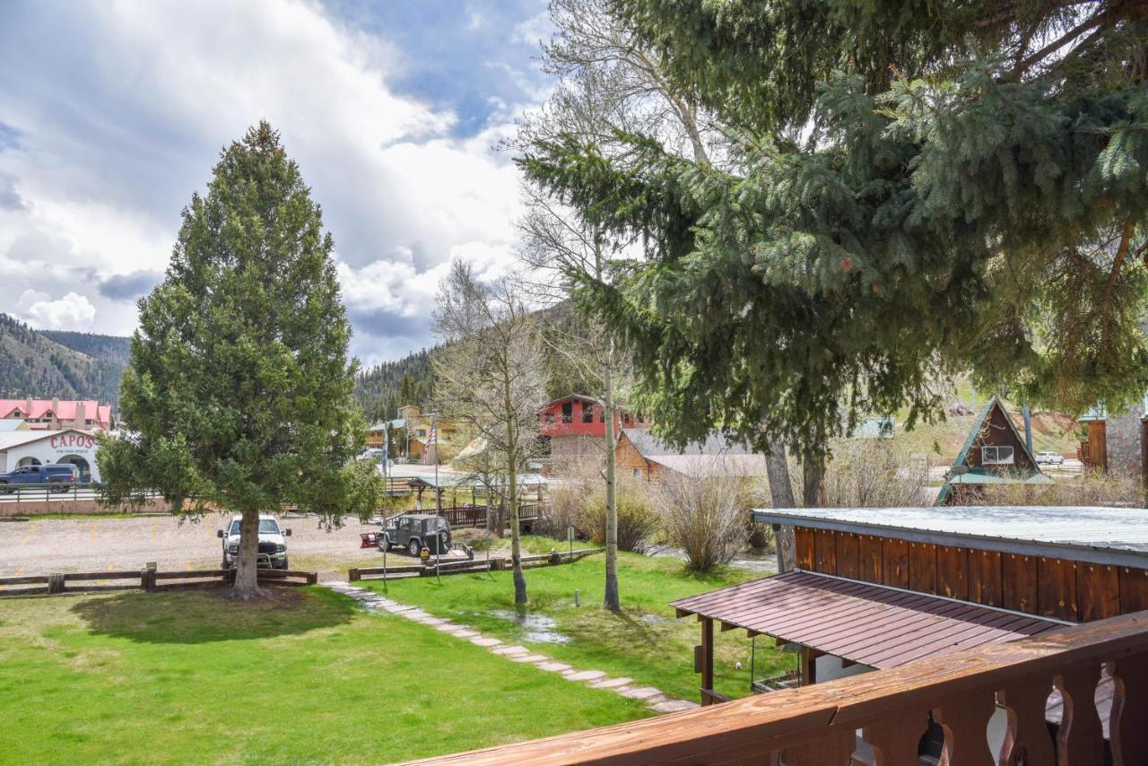 Alpine Lodge Red River Exterior photo