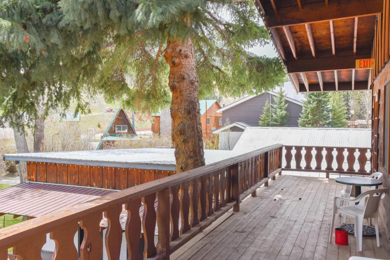 Alpine Lodge Red River Exterior photo
